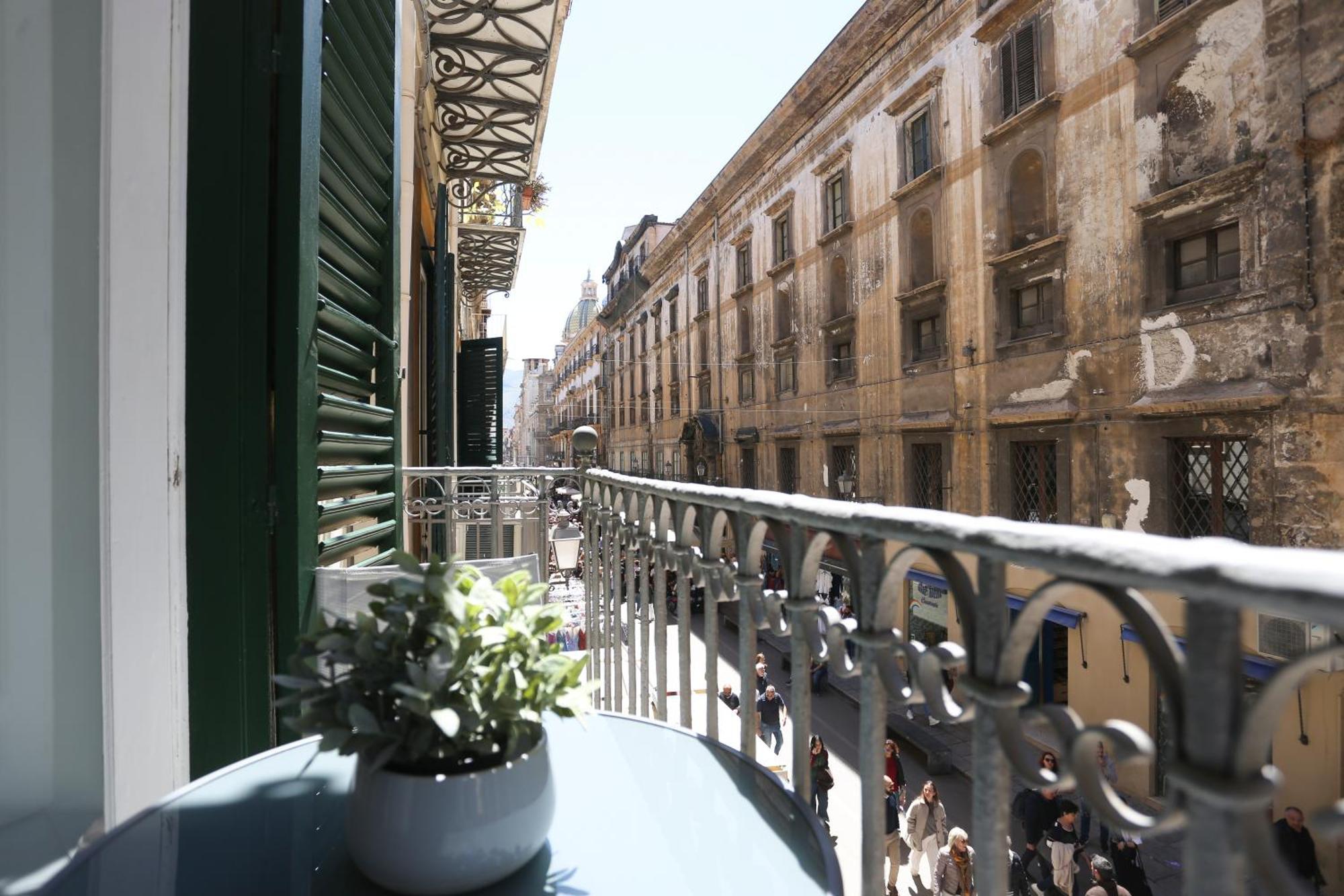 Maqueda View Apartment Palermo Luaran gambar